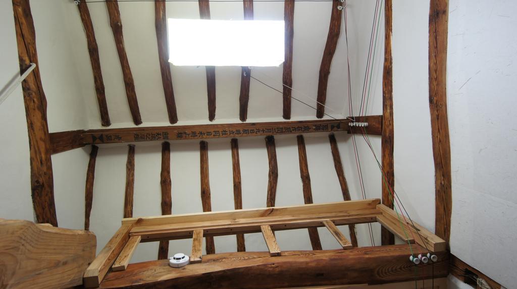1928 Suimmaru Hanok Guesthouse Jeonju Rom bilde