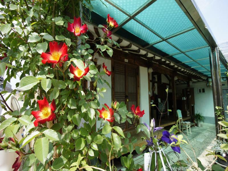1928 Suimmaru Hanok Guesthouse Jeonju Eksteriør bilde
