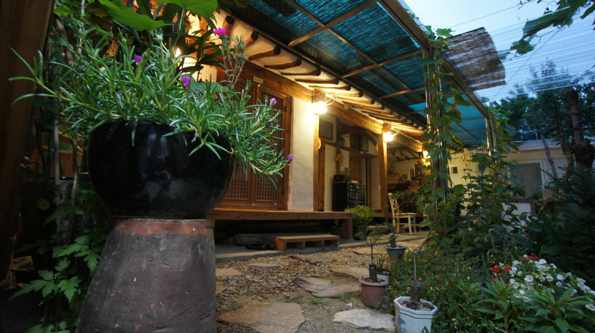 1928 Suimmaru Hanok Guesthouse Jeonju Eksteriør bilde