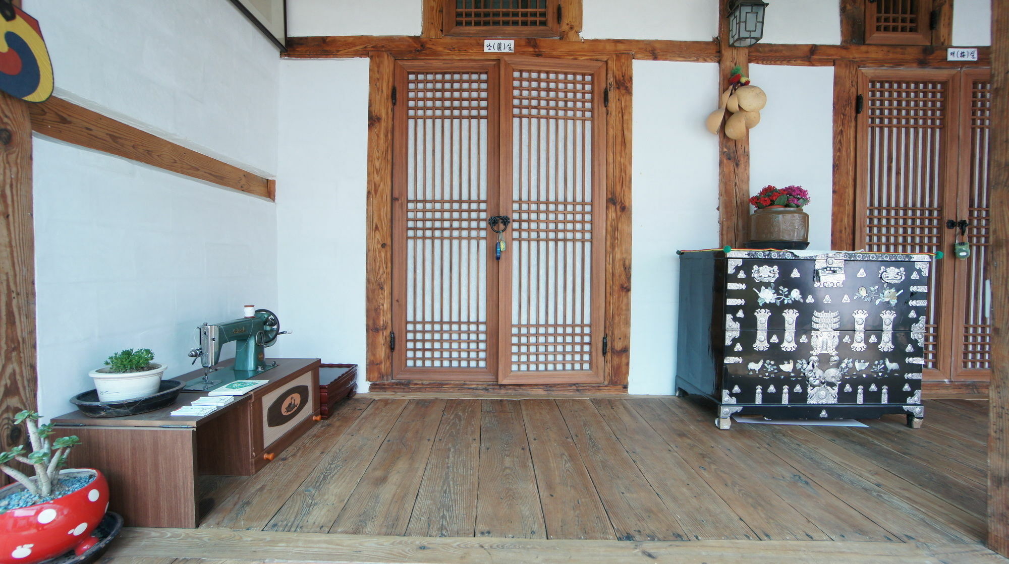1928 Suimmaru Hanok Guesthouse Jeonju Eksteriør bilde